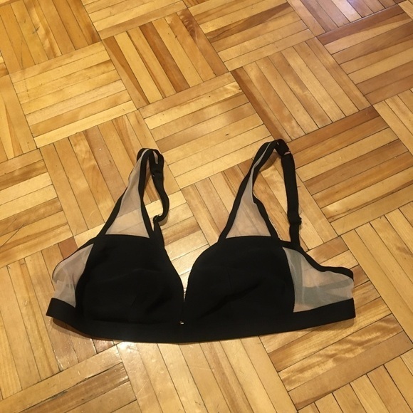 Victoria secret bras​​​​​​​​ - Picture 2 of 9